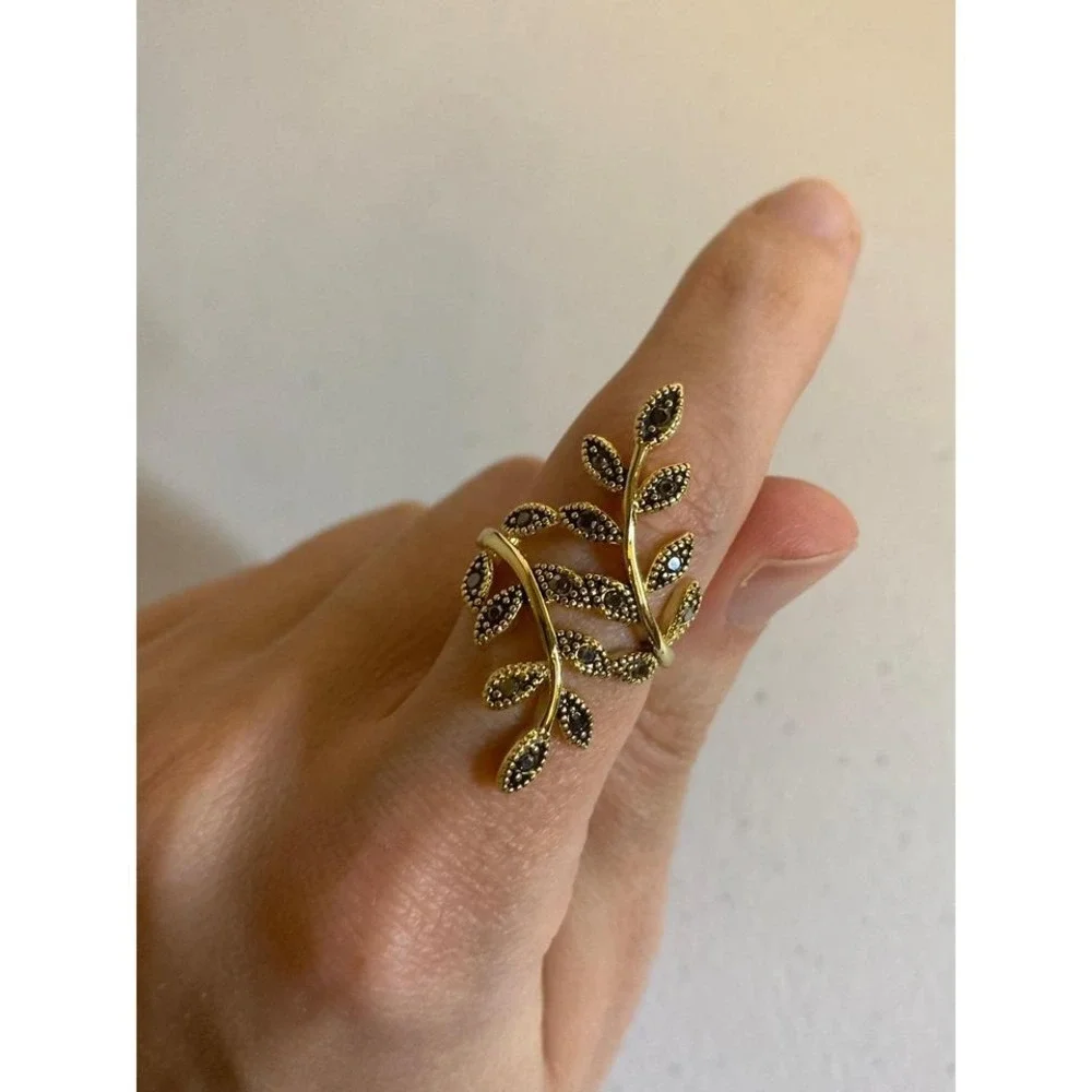 Boho Hematite Vine Ring